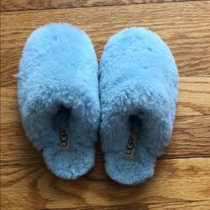 Girls ugg slippers